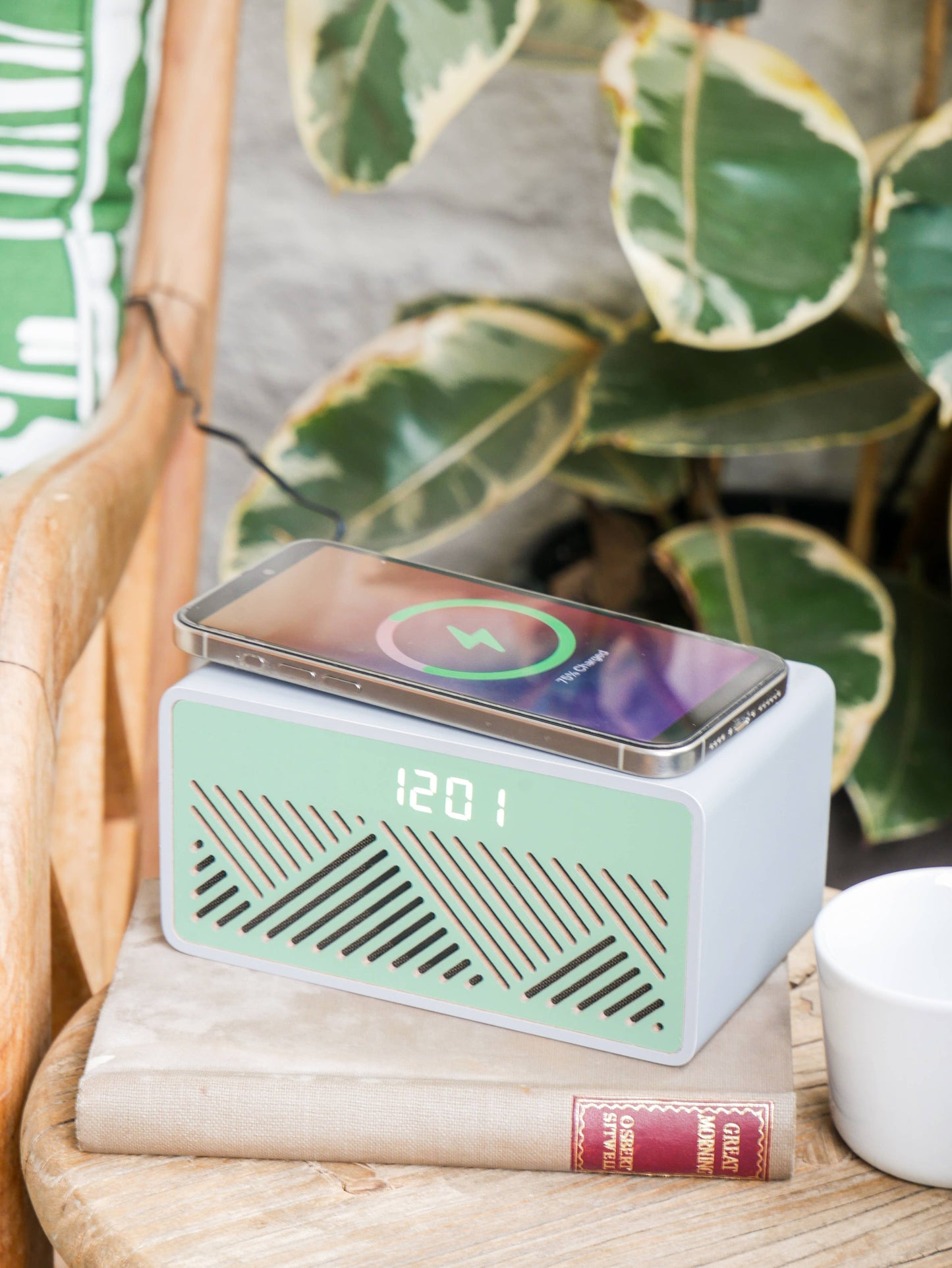 Rise Mix Wirless Charger & Bluetooth Speaker Alarm Clock