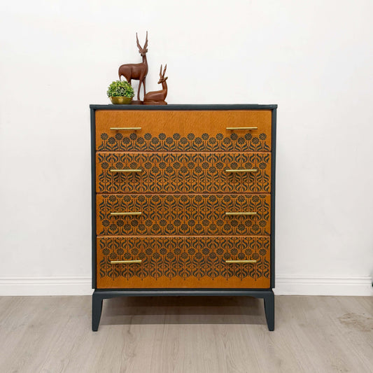 Stencilled front chest of drawers