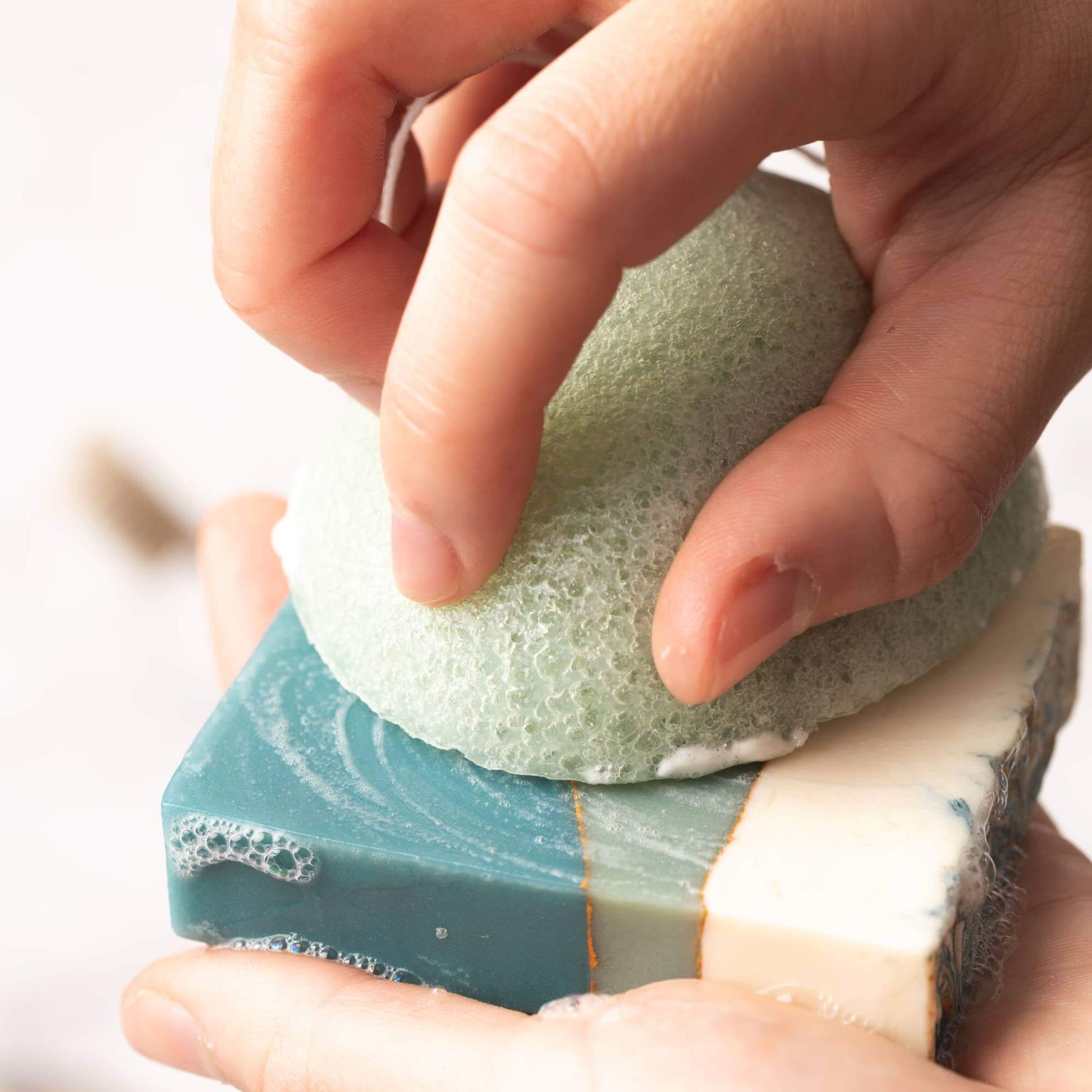 Konjac Face Sponge - Green tea with soap