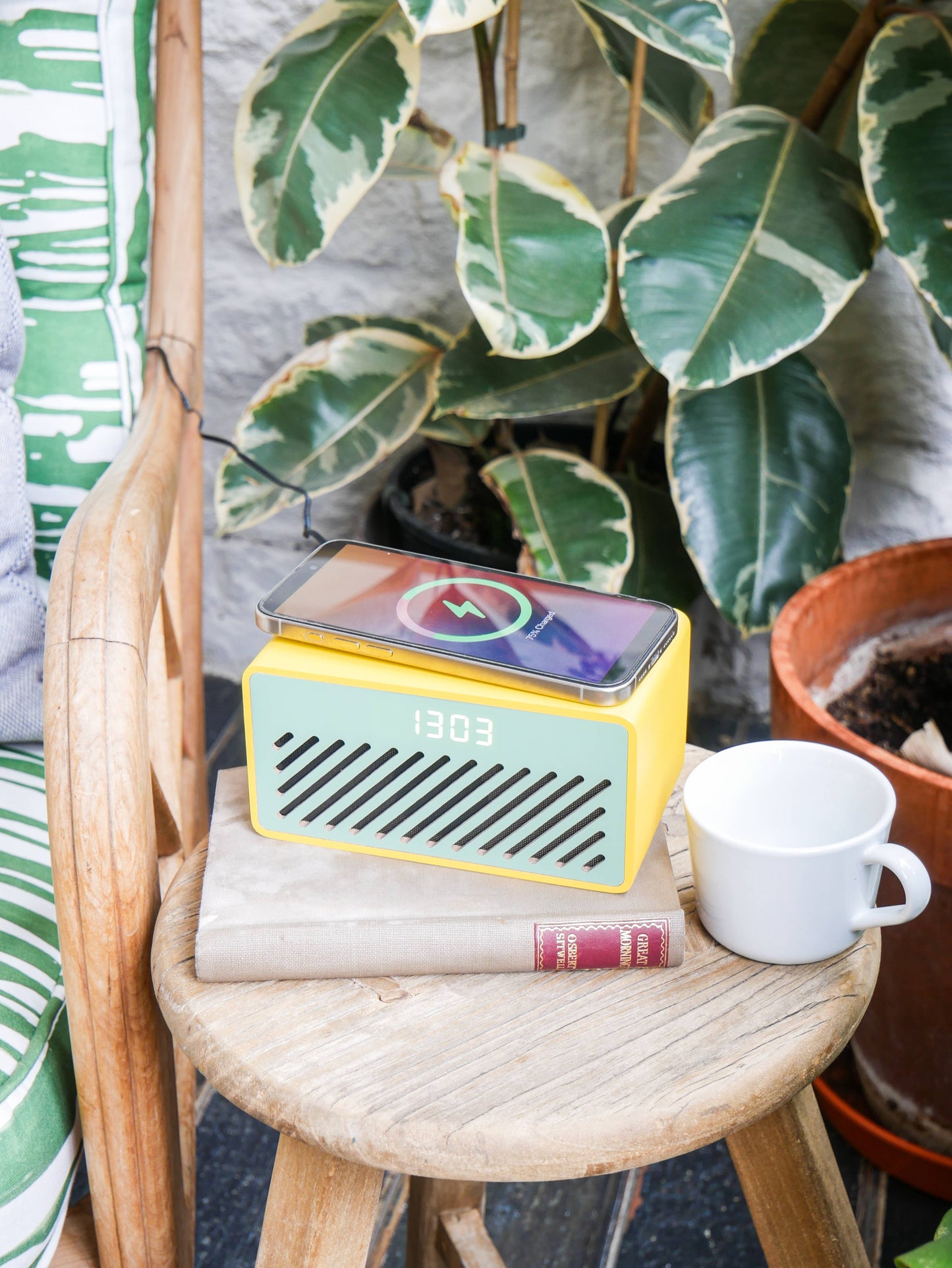 Rise Mix Wirless Charger & Bluetooth Speaker Alarm Clock