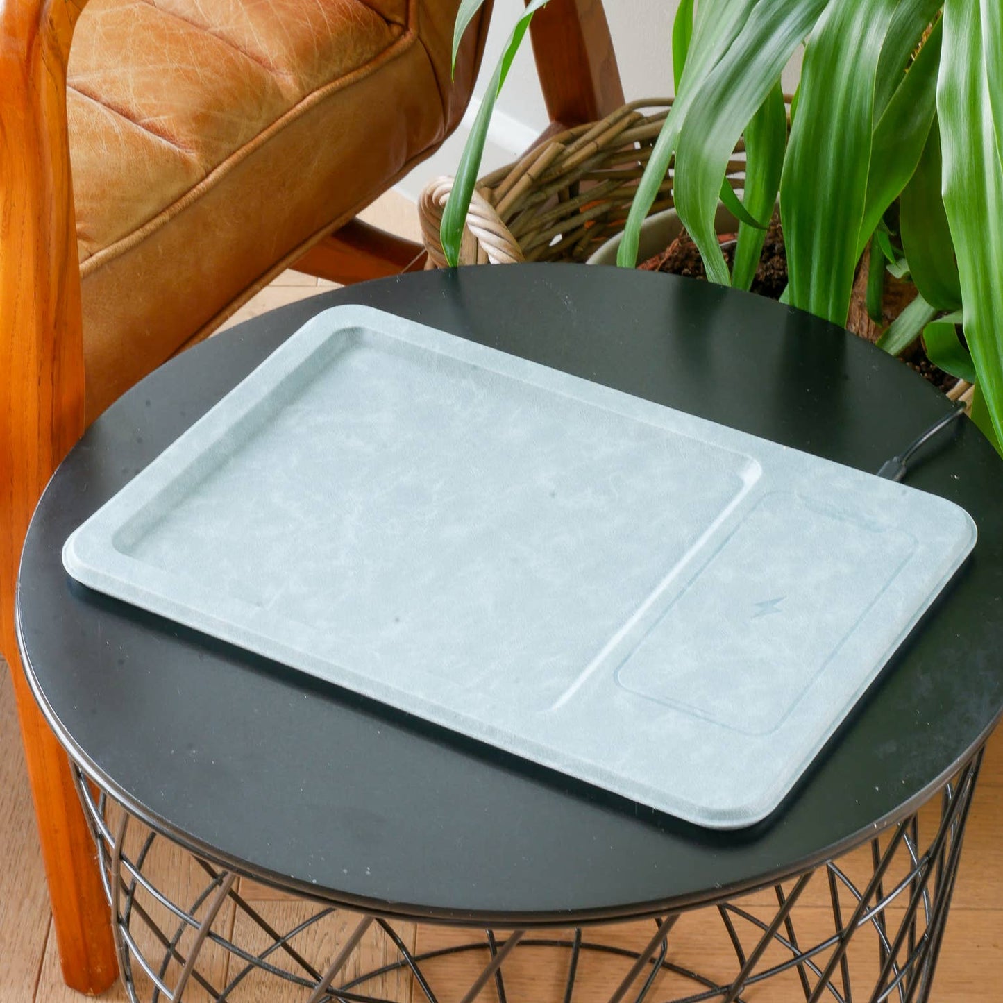 PU Leather Wireless Charging Vanity Tray